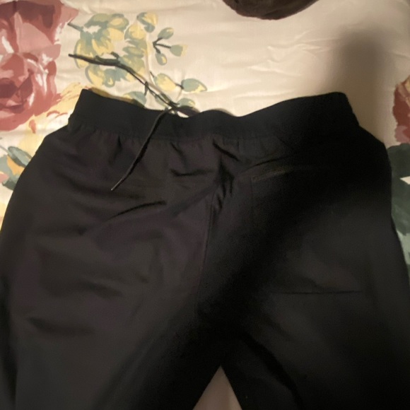 NEW MENS LULEMON JOGGER PANTS SIZE LARGE BLACK - Picture 4 of 4
